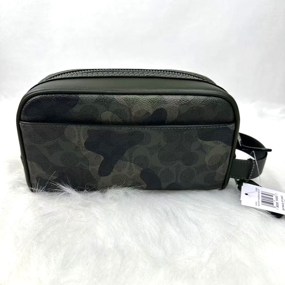 COACH Small Travel Kit Signature Camo Print In Gunmetal/Grey Multi CX879 NWT - Picture 1 of 8
